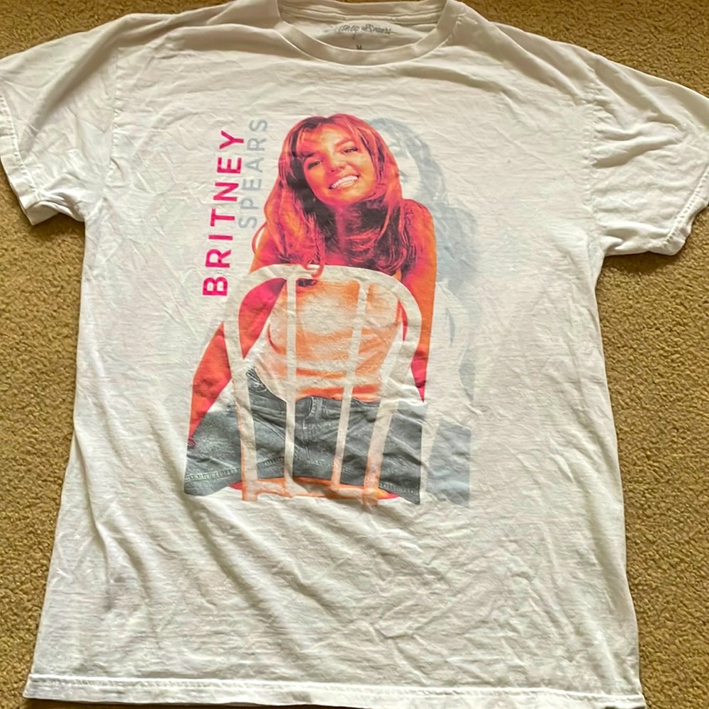 Target Britney Spears white/pink graphic tee
